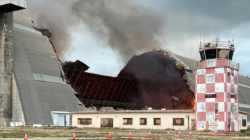 tustin hangar on fire